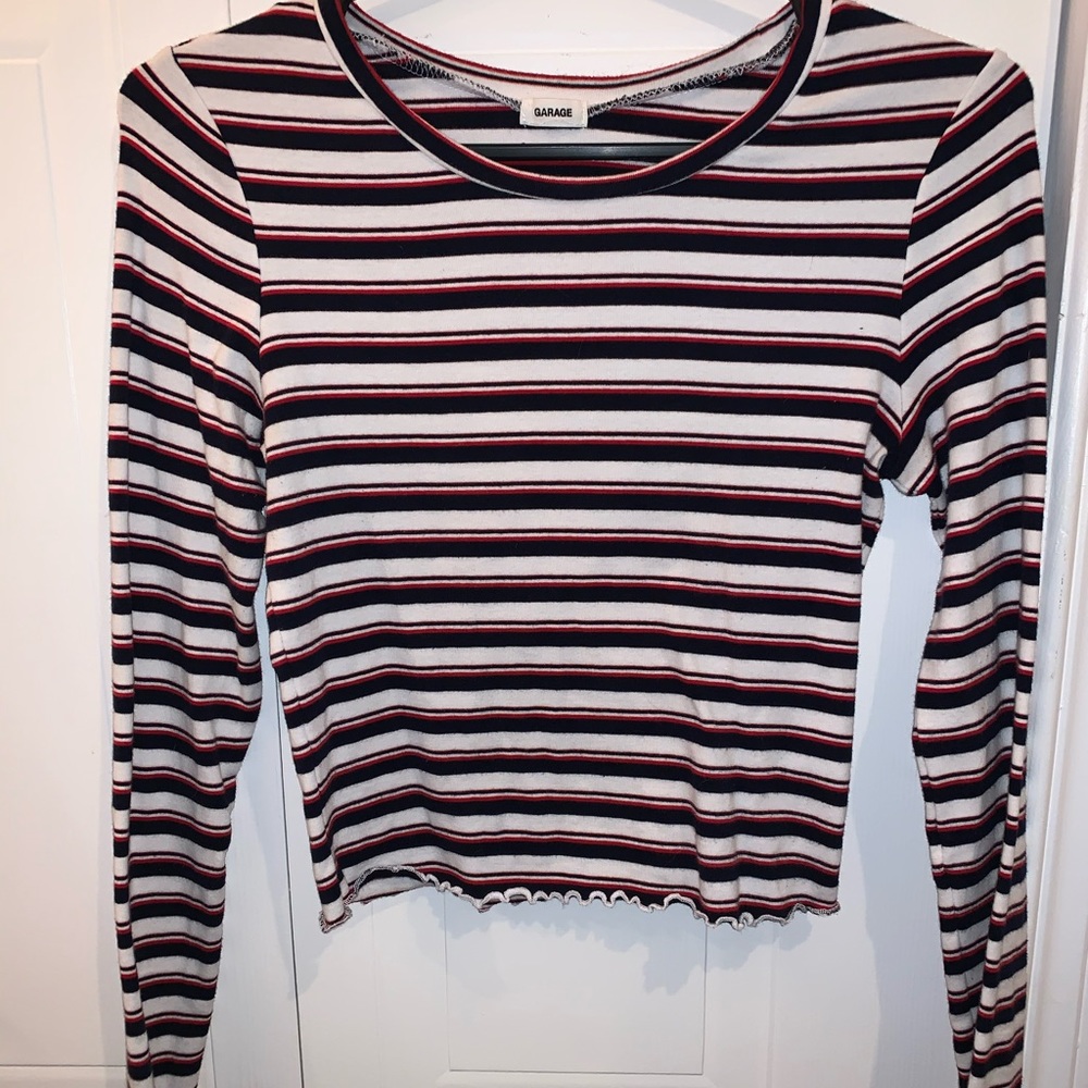Cropped long sleeves shirt
